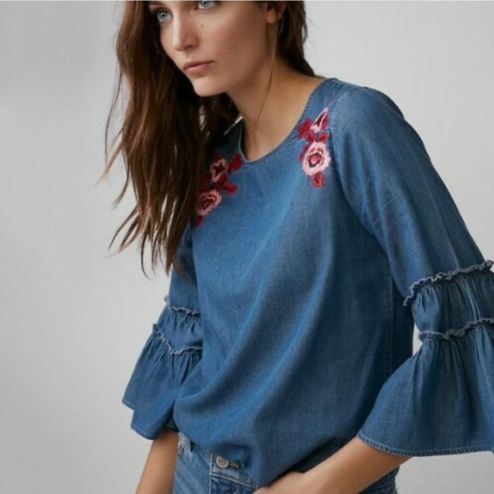New! Express Women Chambray Embroidered Rose Floral Boho Bell Sleeve Blouse Top